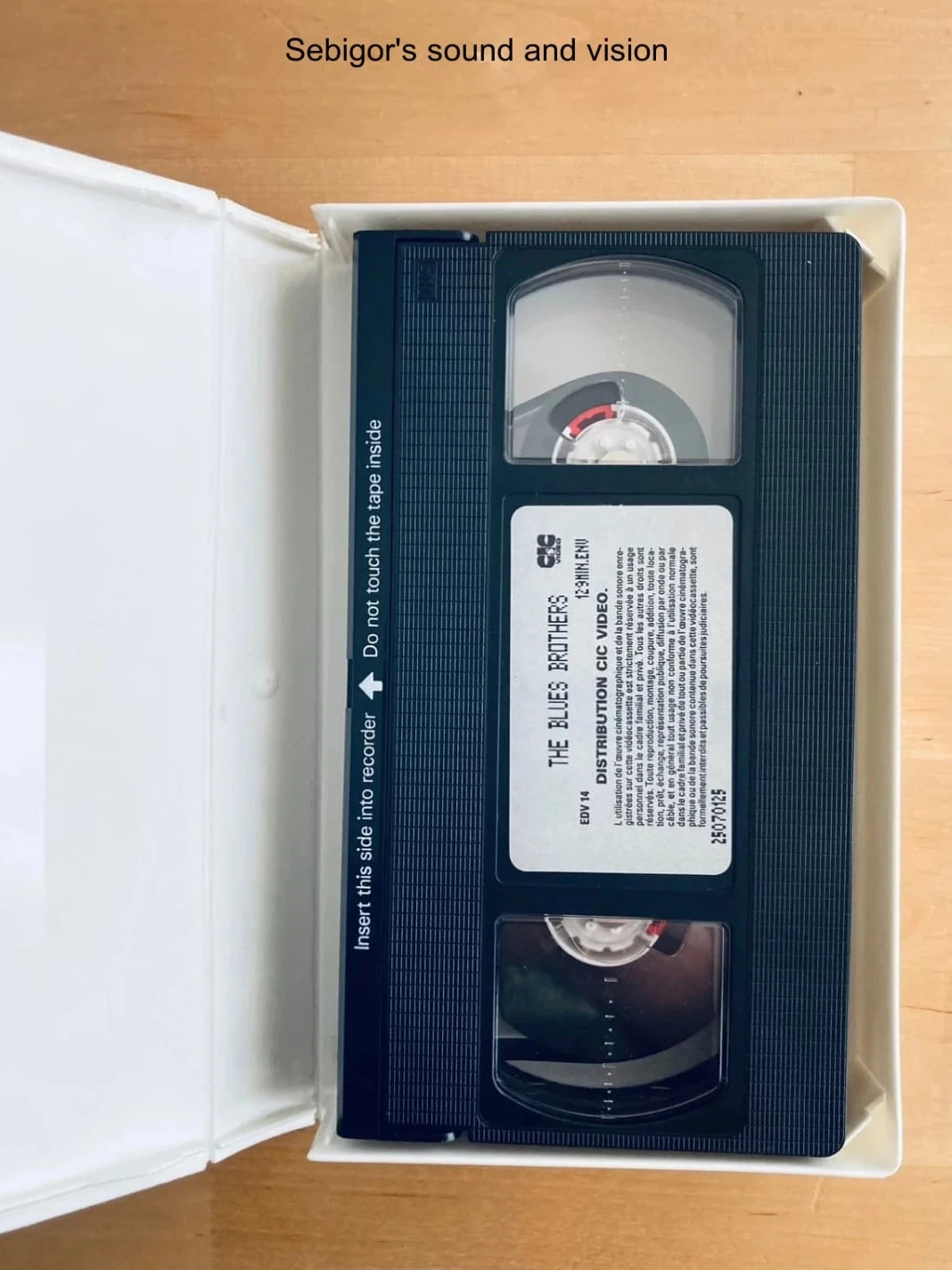 Cassette VHS Los Hermanos Blues. – photo 2